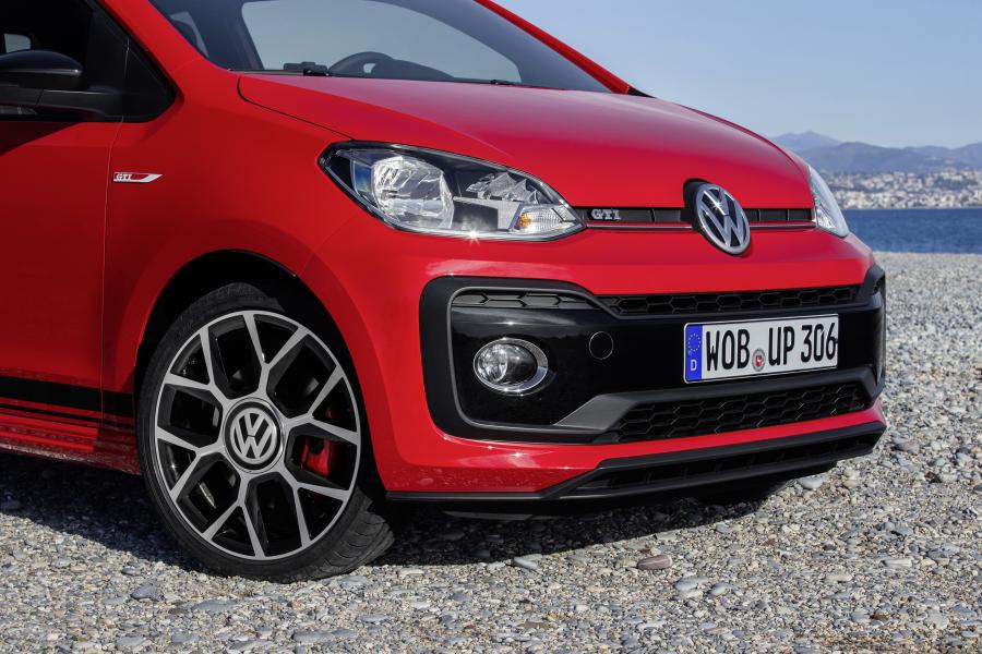 Детали экстерьера Volkswagen up! GTI 2018 года  (WW) (фото 32 из 41)